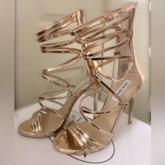 🚨NEVER WORN Steve Madden- Size 9 | Rose Gold | Heel Height: 4.75 Inches - Picture 5 of 9
